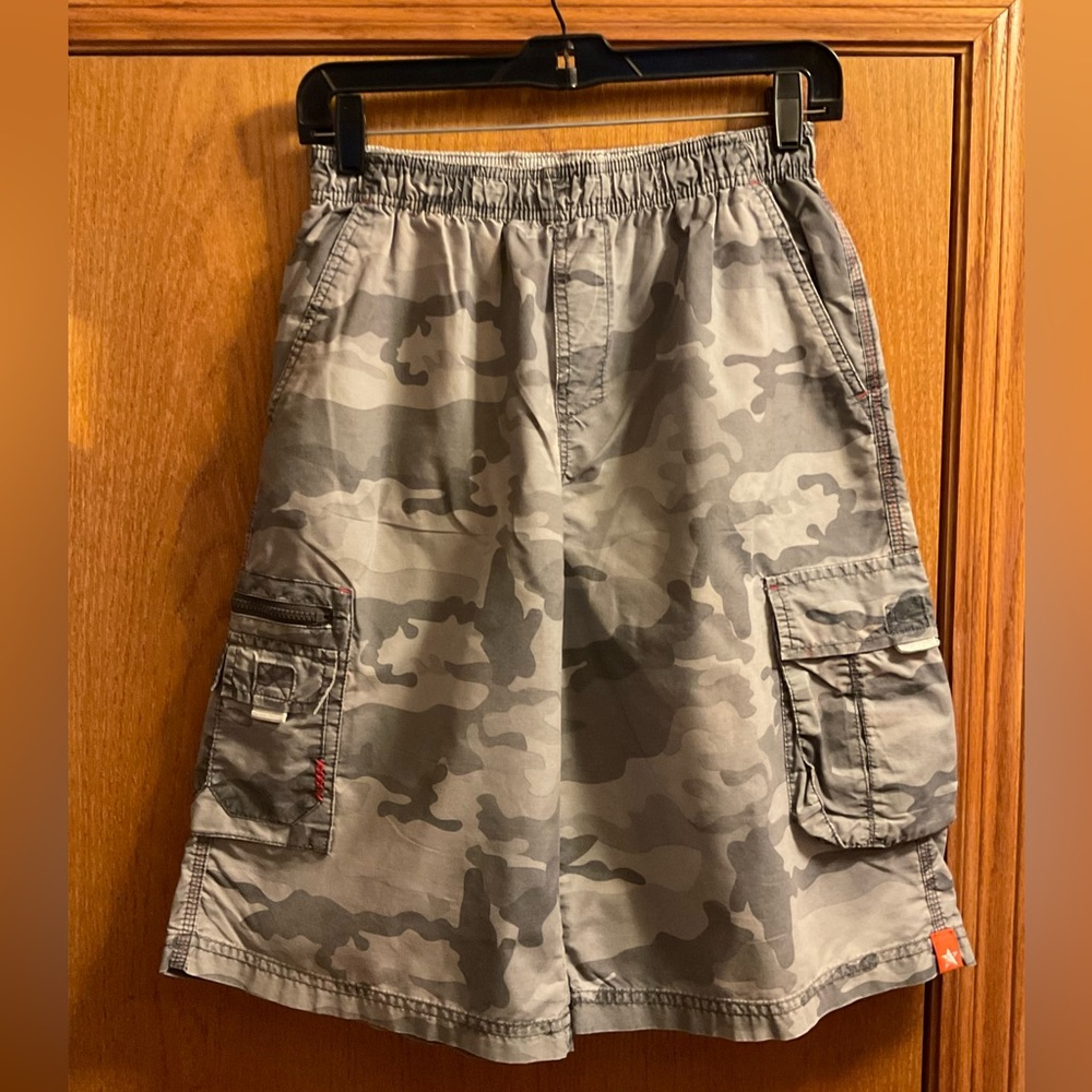 Boy’s Mossimo Supply Co. Camouflage Cargo Shorts. Elastic Waist. Drawstring